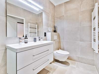 professionally cleaned bathroom in home